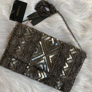 Forever 21 clutch
